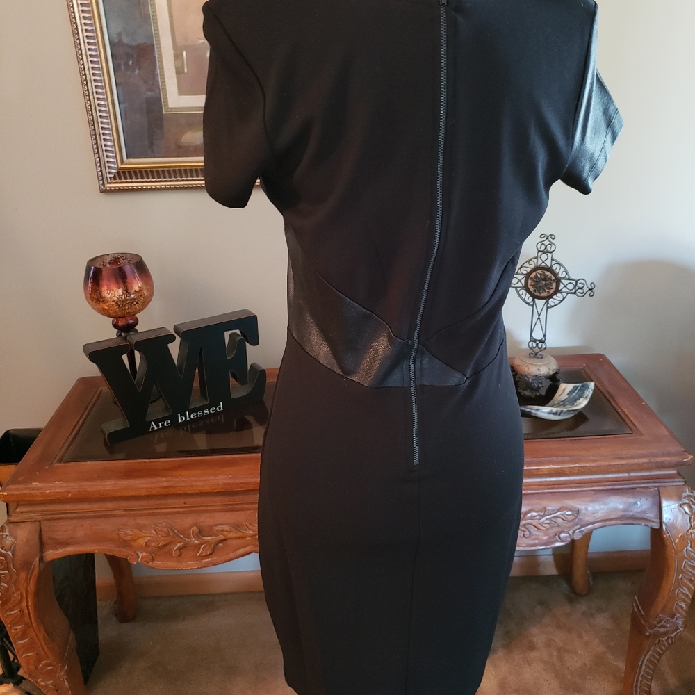 *NEW* French Connection dress - Picture 2 of 6